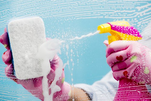 Kitchen and bathroom house cleaning in Elephant and Castle